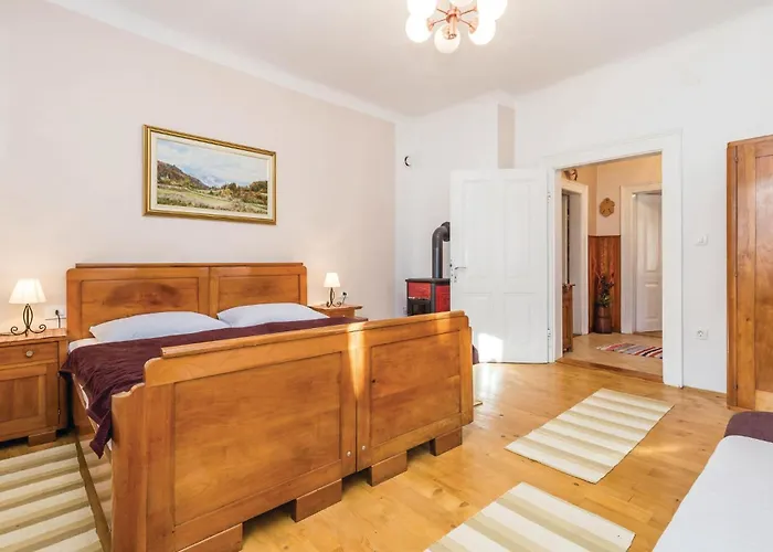 Nyaraló 5 Bedroom Lovely In Gorski Kotar