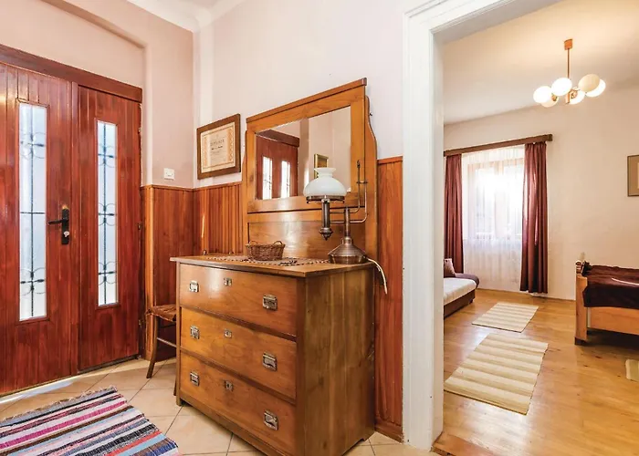 5 Bedroom Lovely In Gorski Kotar Brod na Kupi