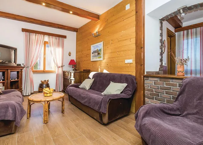 5 Bedroom Lovely In Gorski Kotar * Brod na Kupi