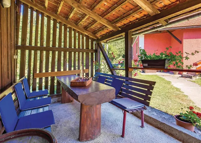 5 Bedroom Lovely In Gorski Kotar *