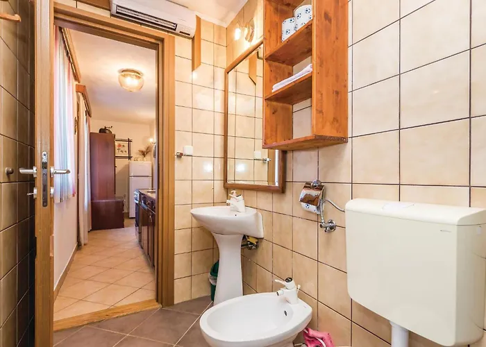 Nyaraló 5 Bedroom Lovely In Gorski Kotar Brod na Kupi