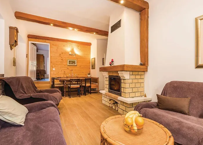 5 Bedroom Lovely In Gorski Kotar * Brod na Kupi