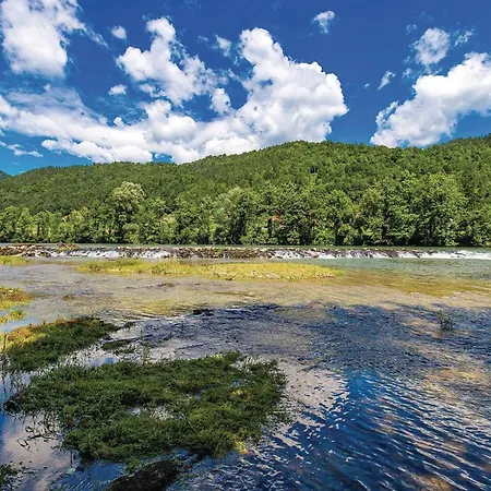 5 Bedroom Lovely In Gorski Kotar Brod na Kupi
