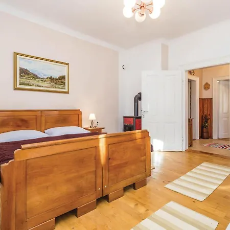 Casa de Férias 5 Bedroom Lovely In Gorski Kotar