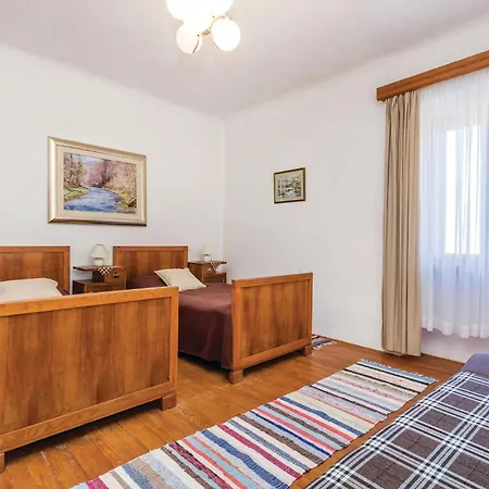 5 Bedroom Lovely In Gorski Kotar *