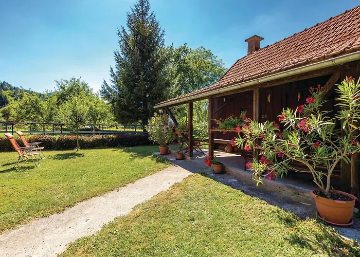 5 Bedroom Lovely In Gorski Kotar * Brod na Kupi