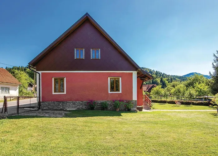 5 Bedroom Lovely In Gorski Kotar Prázdninový dům Brod na Kupi