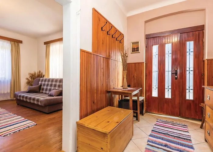 Prázdninový dům 5 Bedroom Lovely In Gorski Kotar Brod na Kupi