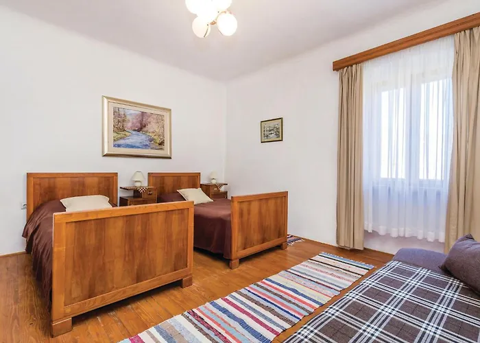 5 Bedroom Lovely In Gorski Kotar *